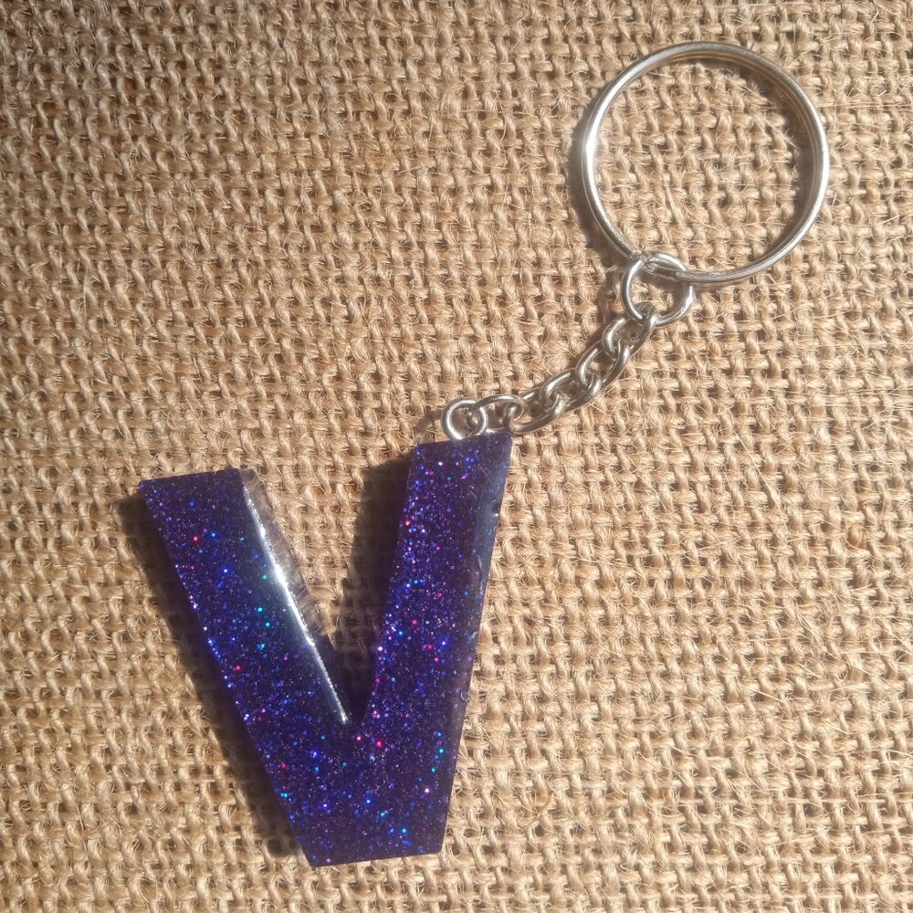 Letter keychain - Picture 2 of 3